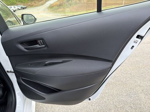 Used 2023 Toyota Corolla LE image 16