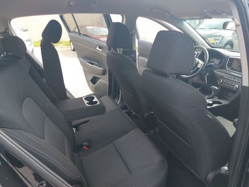 Used 2022 Kia Sportage LX AWD/4WD image 11