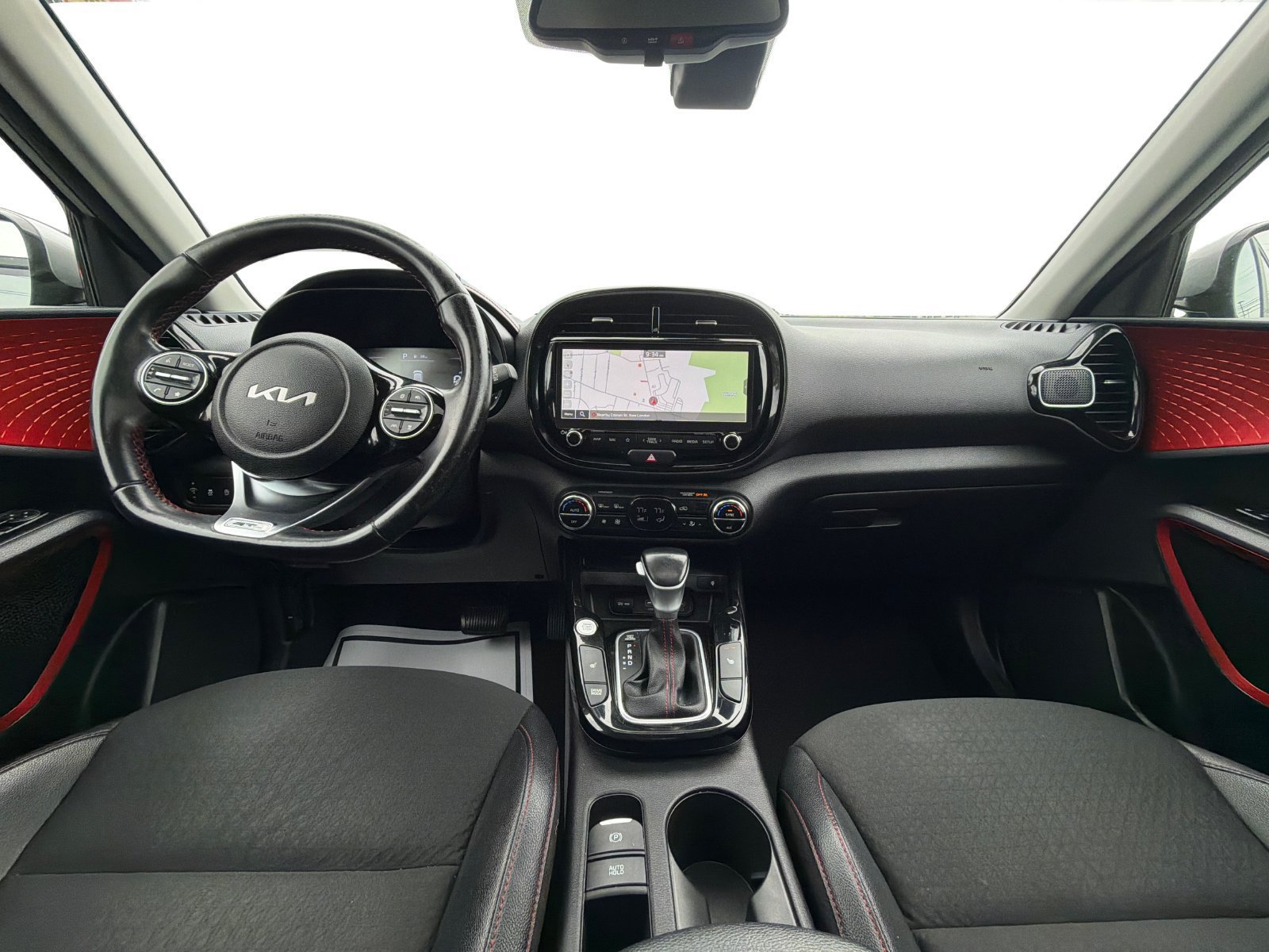 Used 2023 Kia Soul GT-Line w/ GT-Line Technology Package FWD image 13