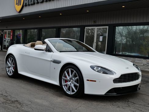 Used 2015 Aston Martin V8 Vantage S image 57