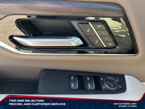 New 2026 GMC Yukon XL Denali w/ Denali Reserve Package AWD/4WD image 21