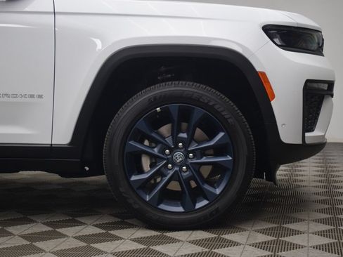 New 2026 Jeep Grand Cherokee L Limited AWD/4WD image 8