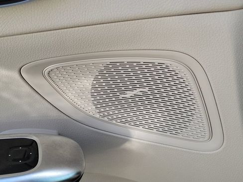 Used 2023 Mercedes-Benz C 300 Sedan image 18