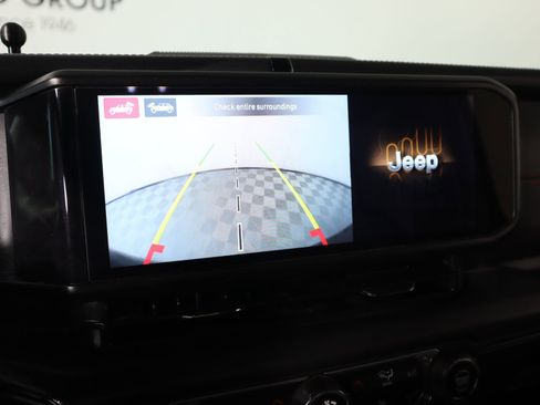 Used 2024 Jeep Wrangler Unlimited Rubicon w/ XTREMEE 35" Tire Package image 6