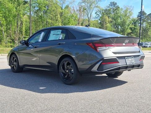 New 2026 Hyundai Elantra Sport FWD image 12