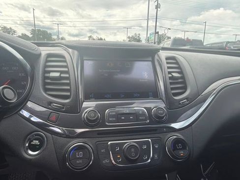 Used 2014 Chevrolet Impala LTZ FWD image 27