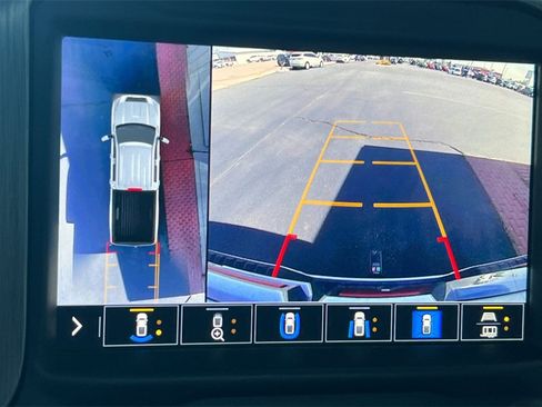 Used 2020 GMC Sierra 3500 Denali w/ Denali Ultimate Package image 17