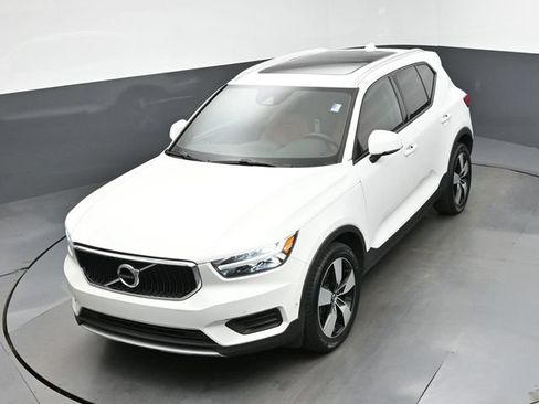 Used 2019 Volvo XC40 T5 Momentum AWD/4WD image 43