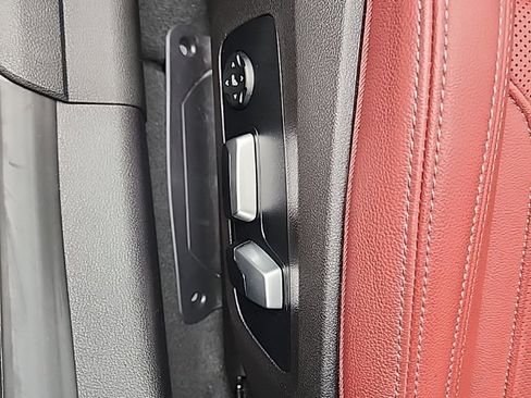 Used 2022 BMW 330i 330i w/ Driving Assistance Package image 23