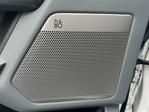 Used 2021 Ford F150 Lariat w/ Equipment Group 501A Mid image 40