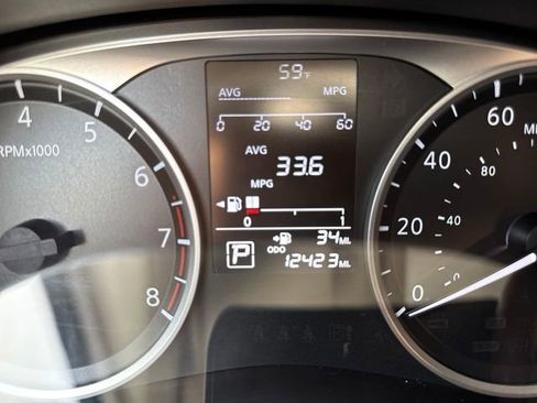 Used 2024 Nissan Kicks S FWD image 20