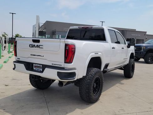Used 2024 GMC Sierra 2500 Denali Ultimate AWD/4WD image 3