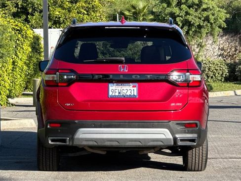 Certified 2023 Honda Pilot Elite image 5