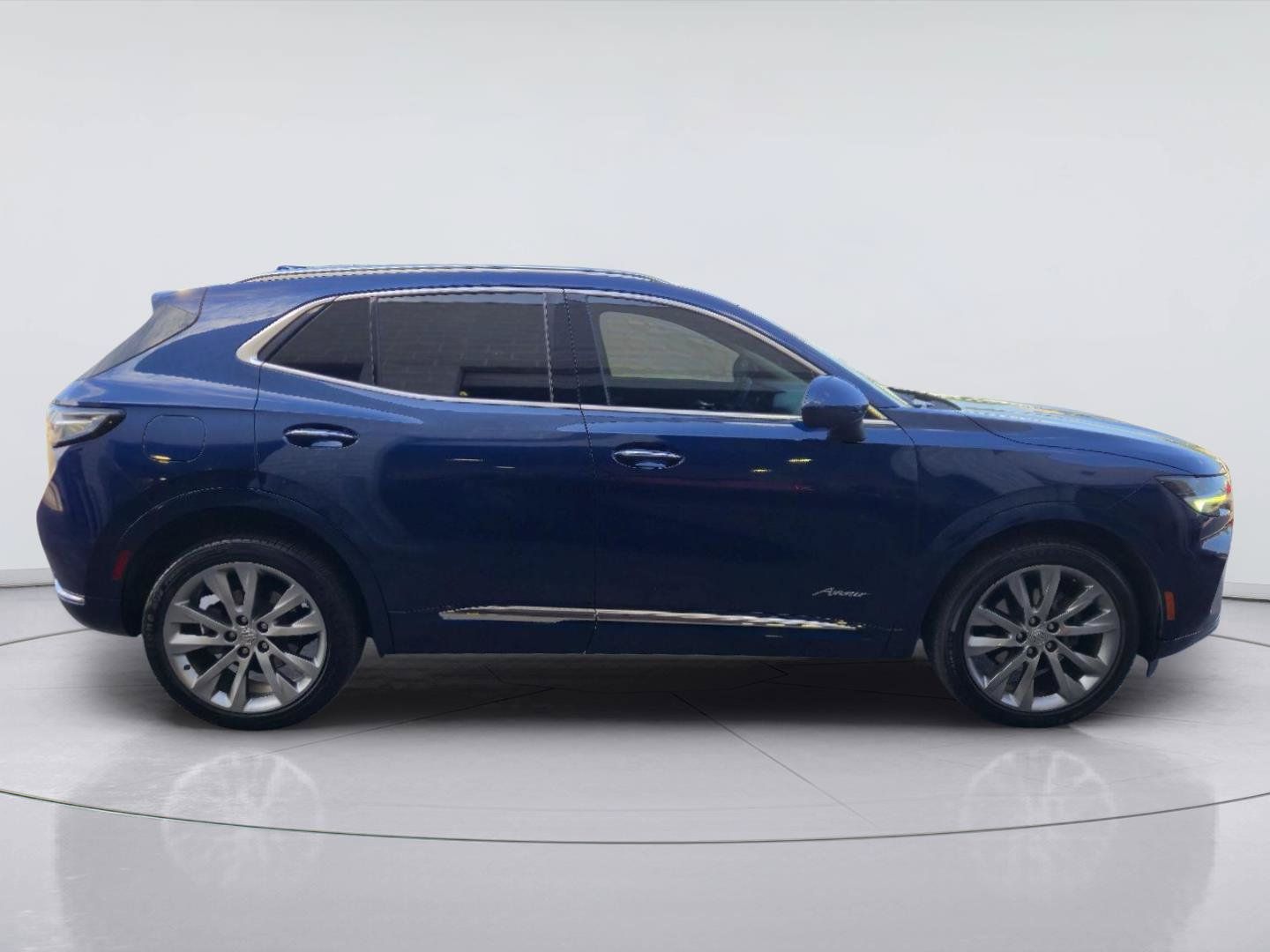 Used 2022 Buick Envision Avenir w/ Safety Package FWD image 6