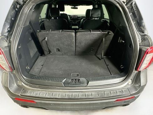 Used 2022 Ford Explorer ST-Line AWD/4WD image 30