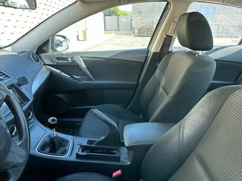 Used 2013 MAZDA MAZDA3 i Sport FWD image 9