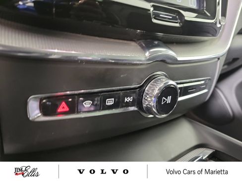Used 2019 Volvo XC60 T8 R-Design w/ Protection Package Premier AWD/4WD image 32