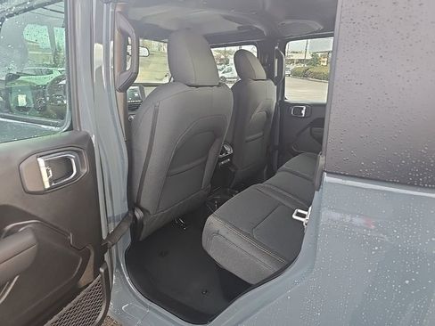 New 2026 Jeep Gladiator Sport AWD/4WD image 21