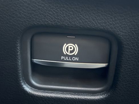 Used 2025 Jeep Grand Cherokee L Summit w/ Obsidian Package image 28