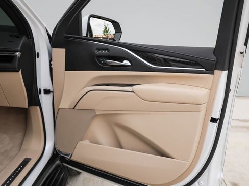 Used 2021 Cadillac Escalade Premium Luxury w/ Driver Assist Tech Package AWD/4WD image 19