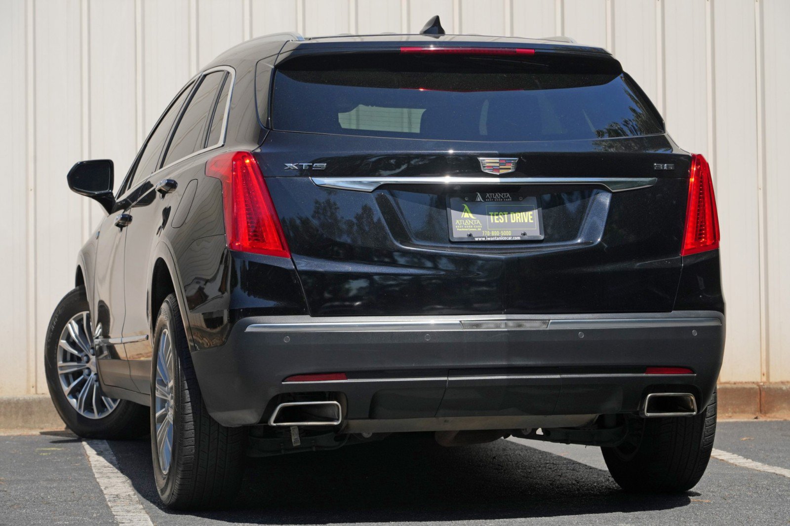 Used 2017 Cadillac XT5 Luxury w/ Driver Awareness Package FWD image 5