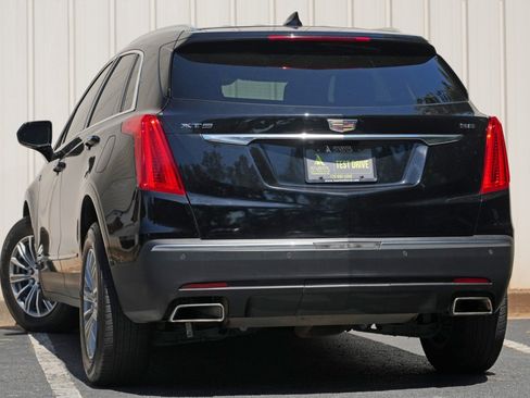Used 2017 Cadillac XT5 Luxury w/ Driver Awareness Package FWD image 5