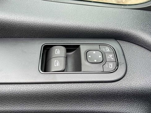 Used 2024 Mercedes-Benz Sprinter 2500 image 22