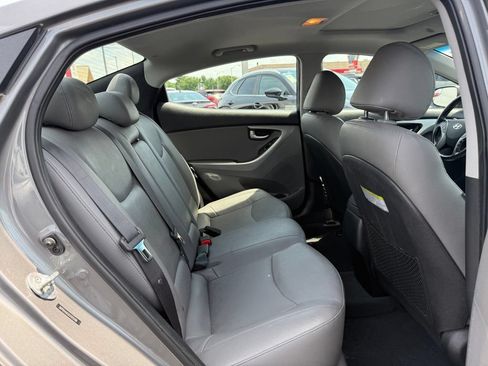 Used 2014 Hyundai Elantra Limited w/ Option Group 03 FWD image 14