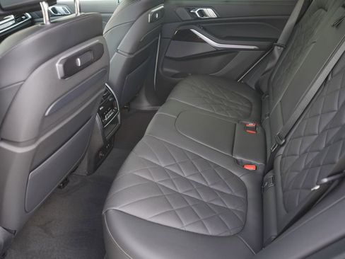 Used 2025 BMW X5 M60i image 19