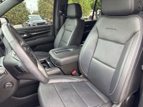 Used 2022 GMC Yukon Denali image 12
