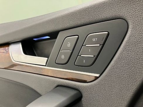 Used 2018 Audi Q5 2.0T Premium Plus w/ Premium Plus Package image 35