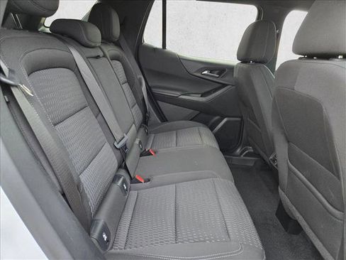 Used 2025 Chevrolet Equinox LT FWD image 20