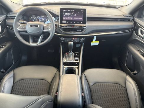 New 2026 Jeep Compass Latitude AWD/4WD image 19