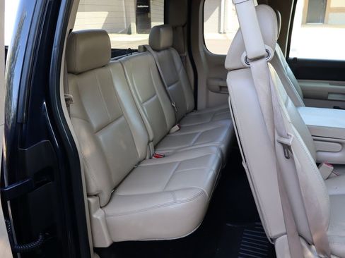 Used 2007 Chevrolet Silverado 1500 LT w/ 1LT Convenience Package image 21