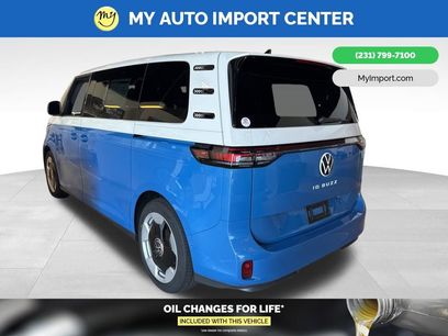 Used 2025 Volkswagen ID. Buzz Pro S