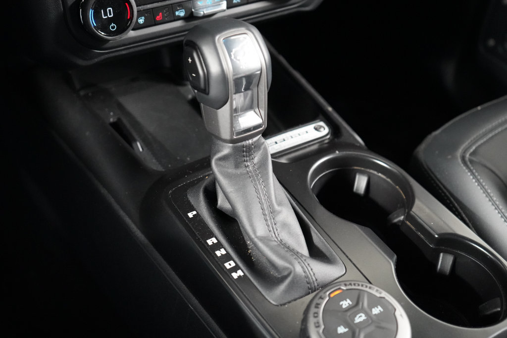Used 2025 Ford Bronco Outer Banks AWD/4WD image 24