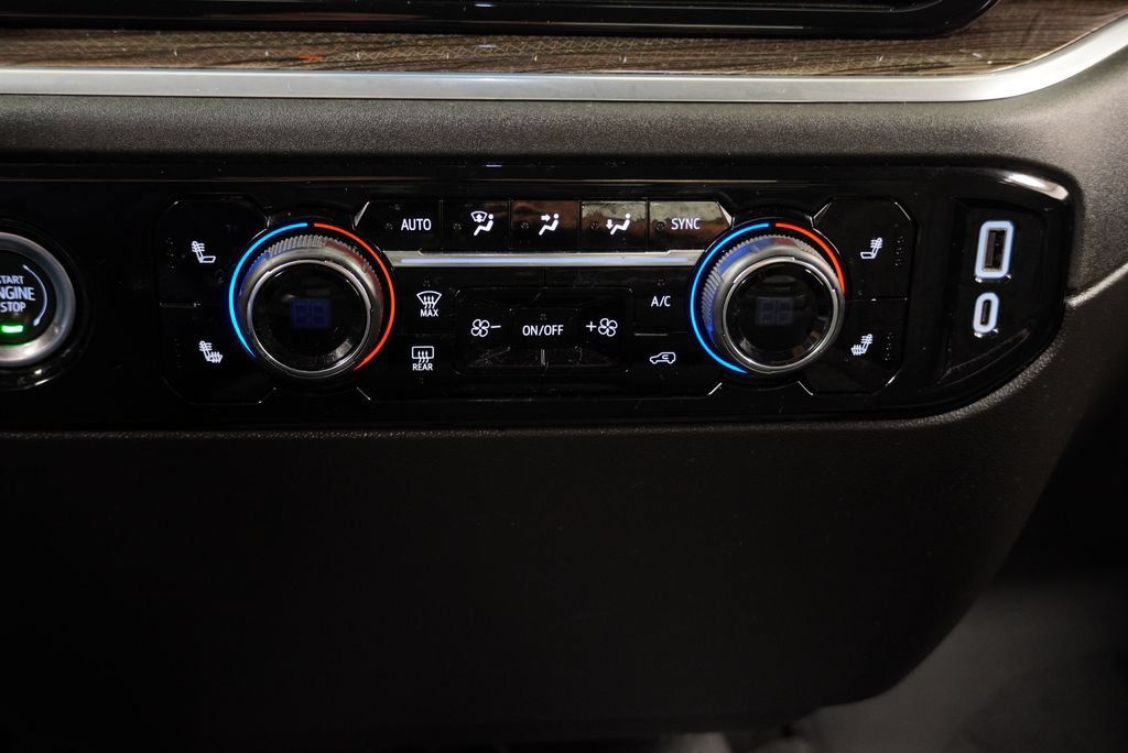 Used 2024 Chevrolet Silverado 1500 LT AWD/4WD image 29
