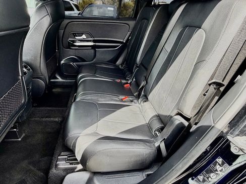 Certified 2022 Mercedes-Benz GLB 250 4MATIC image 31