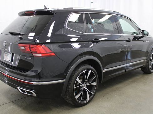 Used 2024 Volkswagen Tiguan SEL R-Line image 6