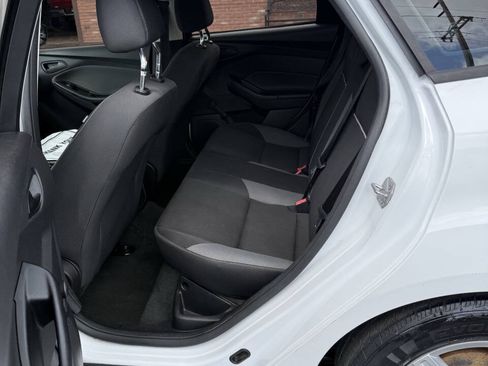 Used 2014 Ford Focus S FWD image 8