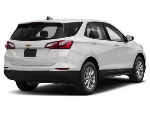 Used 2020 Chevrolet Equinox LS image 2