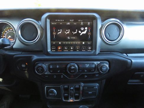 Used 2020 Jeep Wrangler Unlimited Sahara w/ Dual Top Group image 26