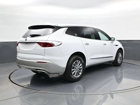 Used 2023 Buick Enclave Essence AWD/4WD image 5
