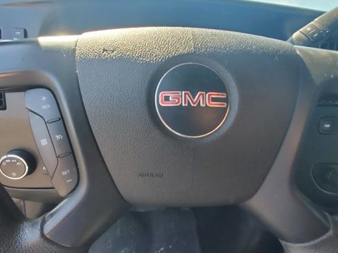 Used 2015 GMC Savana 2500 image 15