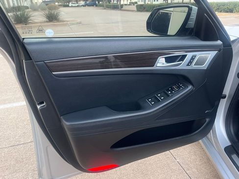 Used 2018 Genesis G80 3.8 w/ Option Group 02 image 13