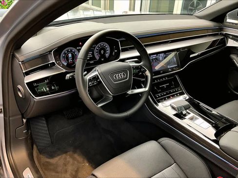 Used 2025 Audi A8 L 3.0T image 17