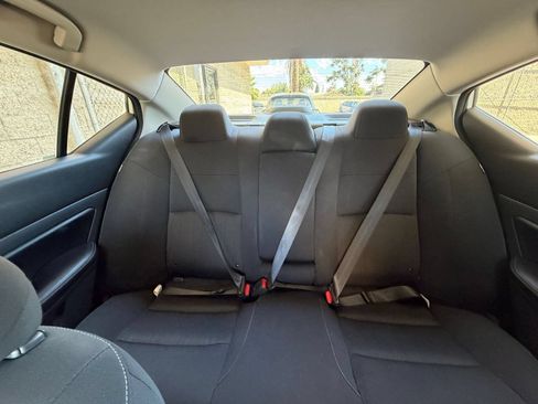 Used 2025 Nissan Altima 2.5 SV FWD image 38