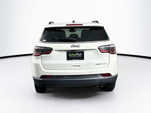 Used 2018 Jeep Compass Limited w/ Navigation Group FWD image 7