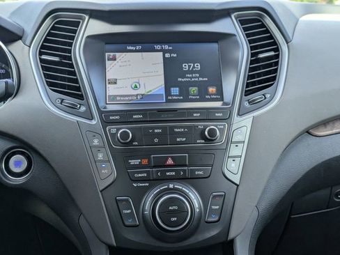Used 2019 Hyundai Santa Fe XL AWD/4WD image 20