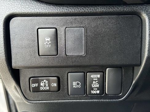 Used 2021 Toyota Tacoma TRD Off-Road w/ TRD Premium Off Road Package AWD/4WD image 46